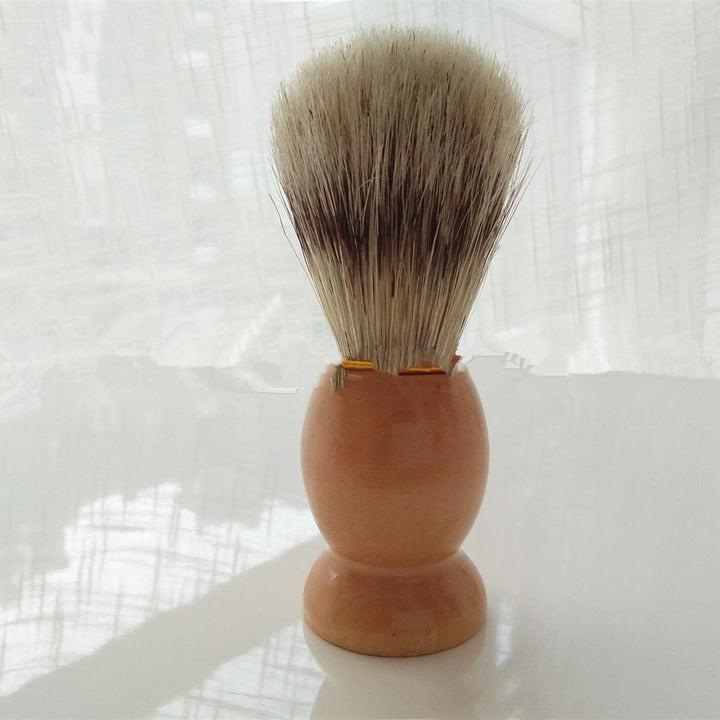 Men's shaving set with solid wood handle